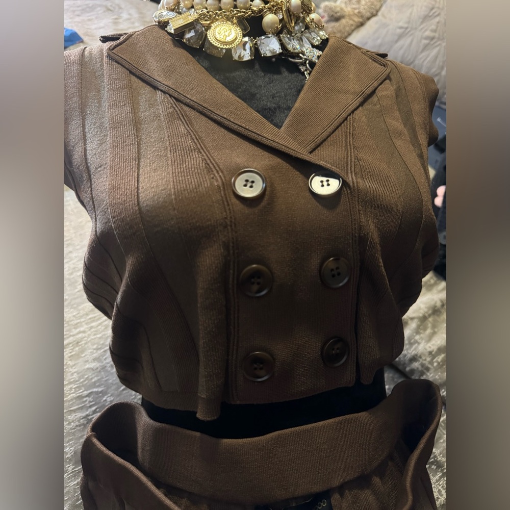 2-piece House of Harlow casual stretch pant set